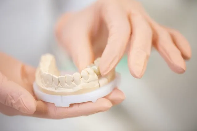 Protesi fissa e mobile